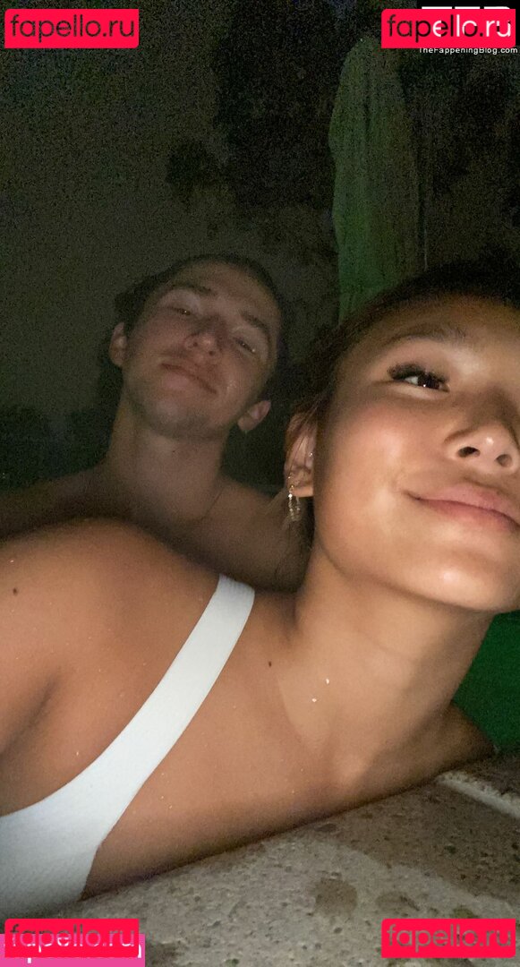 chloekim Onlyfans Photo Gallery 