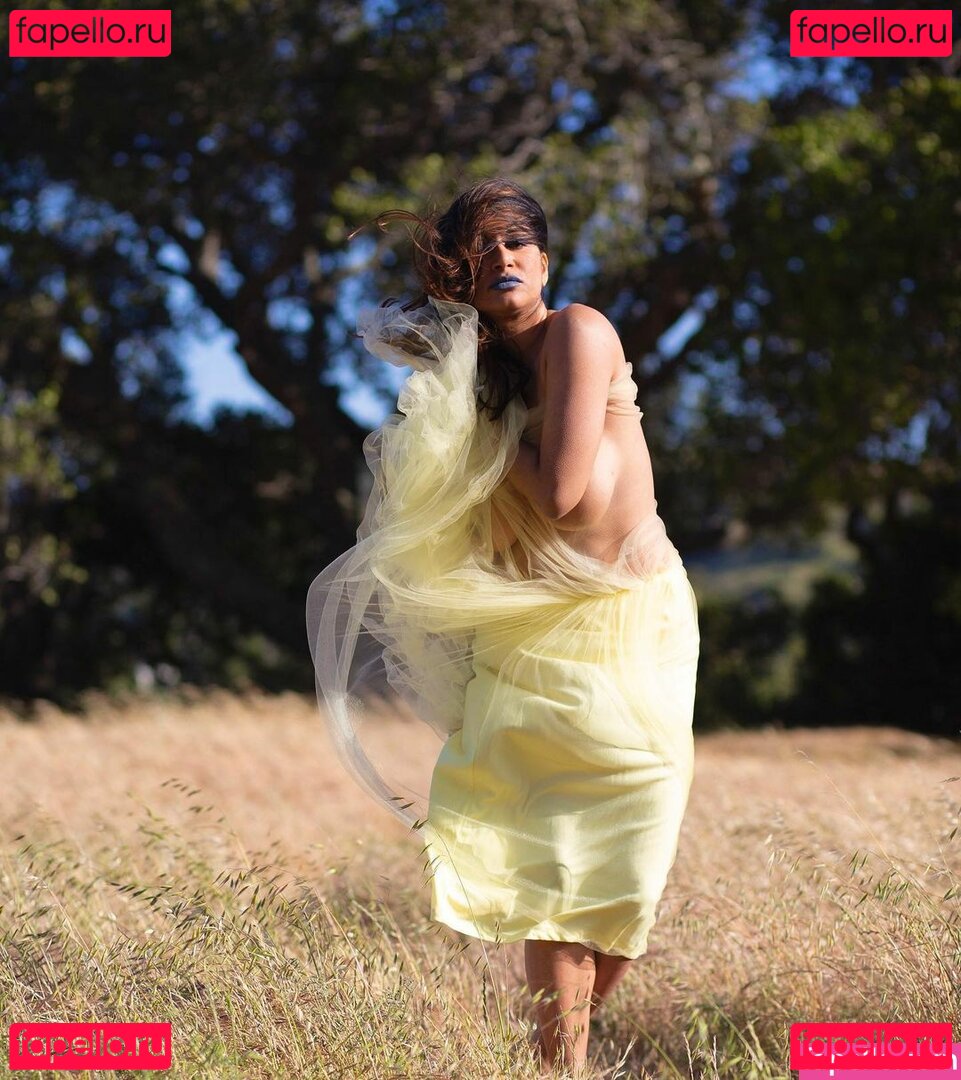 Devi / devithemodel / googlymonstor / itsdevi Onlyfans Photo Gallery 