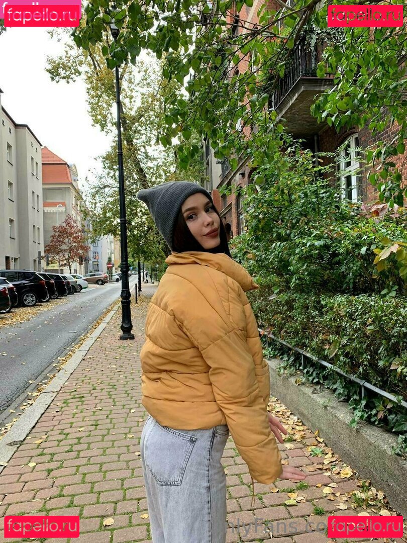 elfiej / holy.polly Onlyfans Photo Gallery 