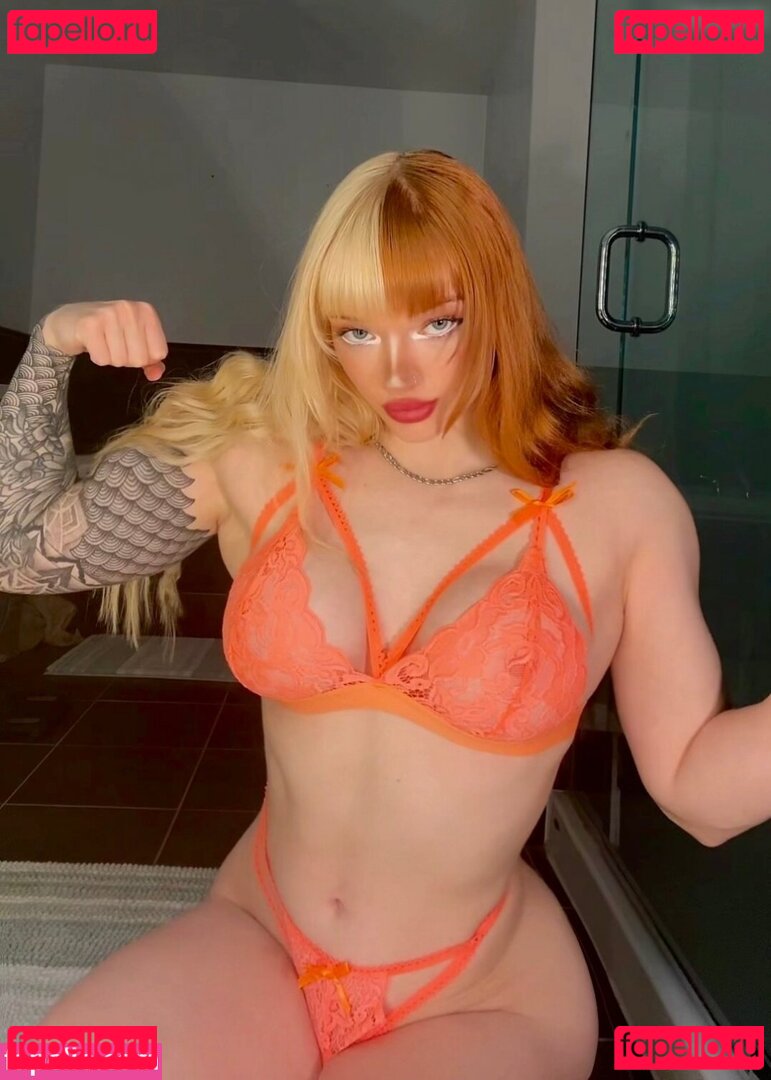 Xinia / xinia_official Onlyfans Photo Gallery 