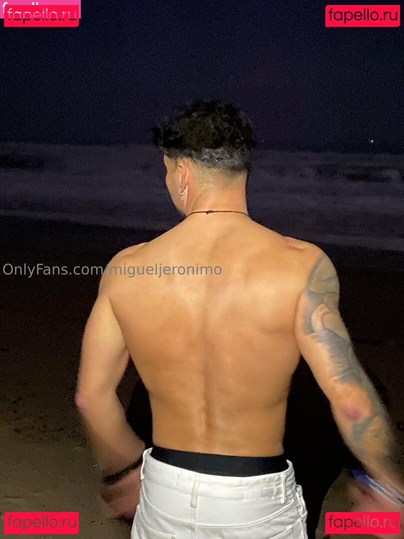 m_i_g_u_e_l_kj / miguelkj Onlyfans Photo Gallery 