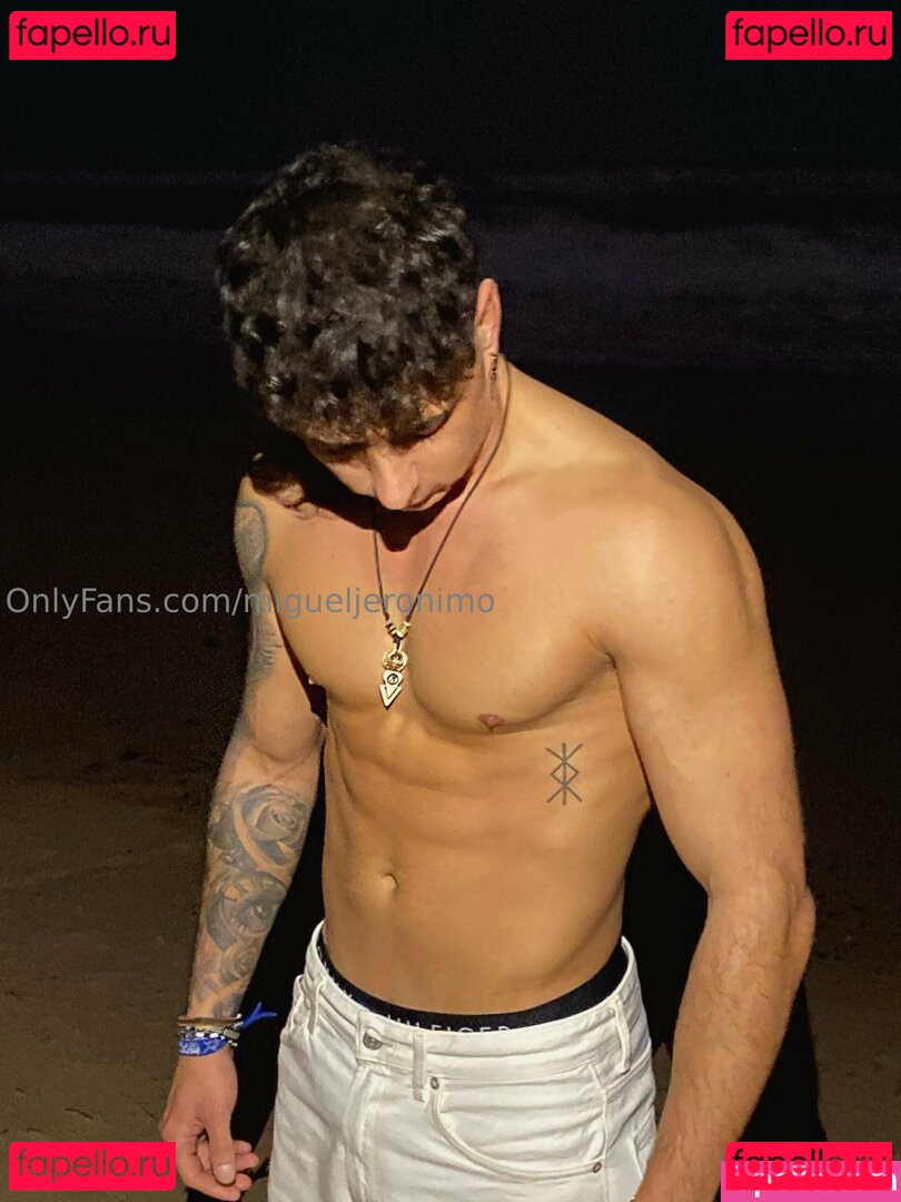 m_i_g_u_e_l_kj / miguelkj Onlyfans Photo Gallery 
