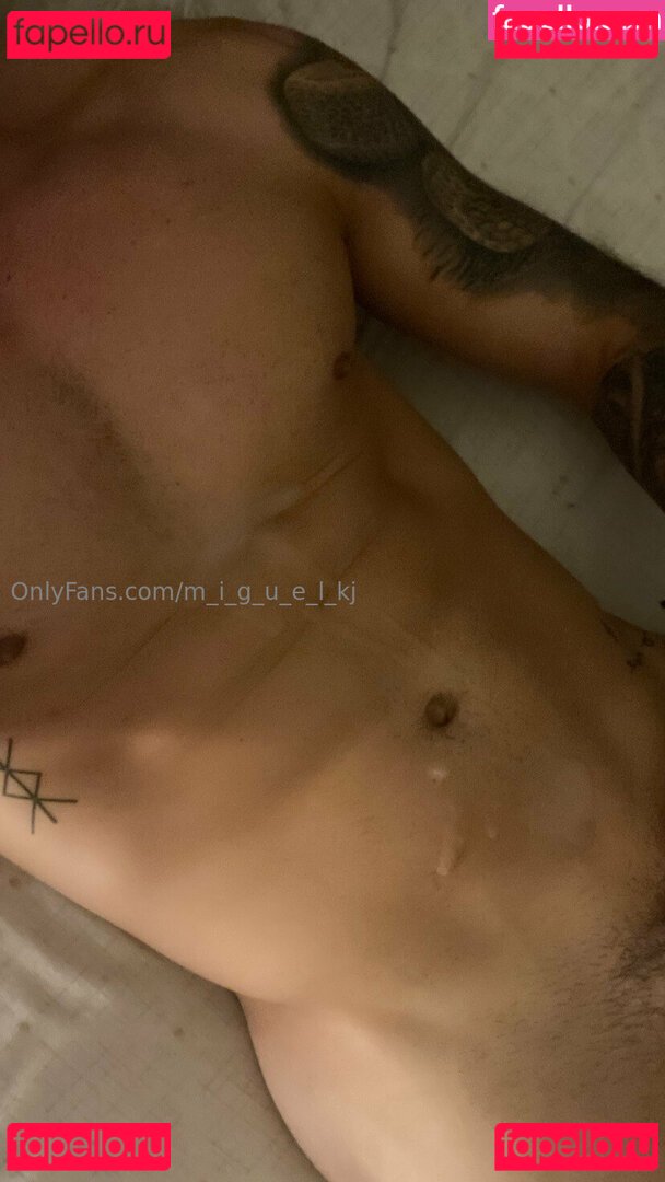 m_i_g_u_e_l_kj / miguelkj Onlyfans Photo Gallery 