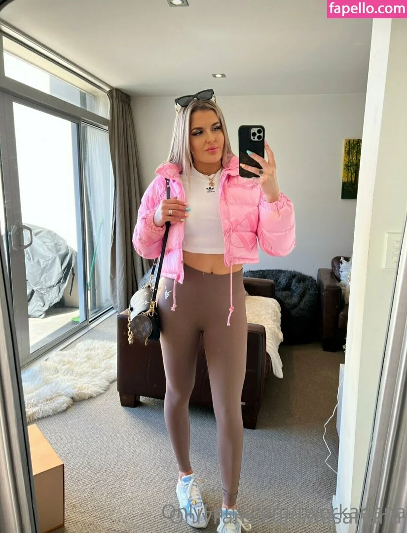 ausariana Onlyfans Photo Gallery 