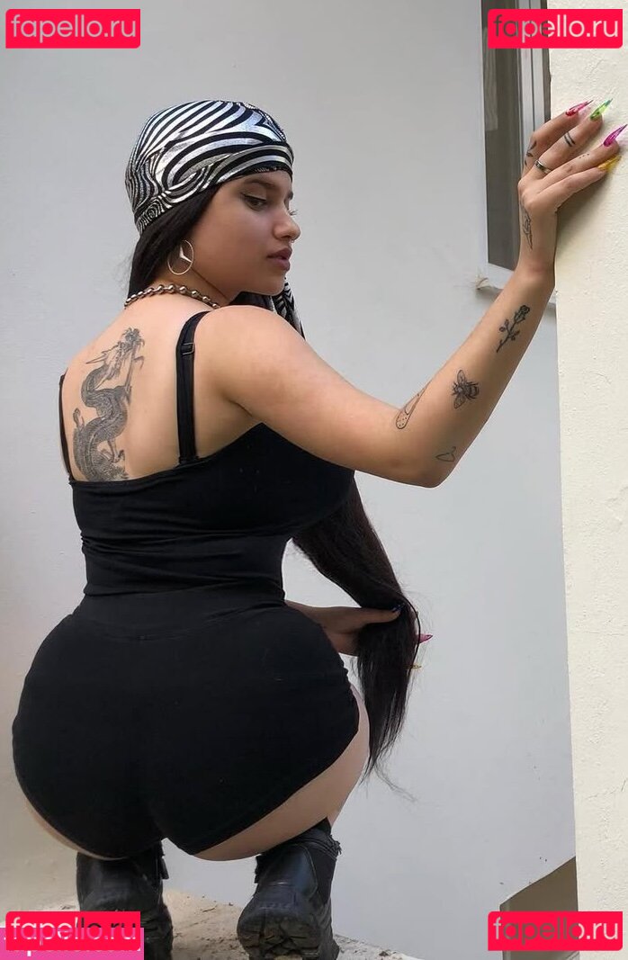 Meshi Roter / meshilily Onlyfans Photo Gallery 