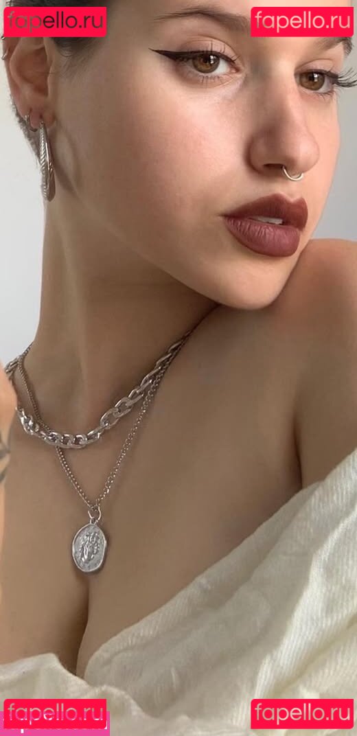 Meshi Roter / meshilily Onlyfans Photo Gallery 