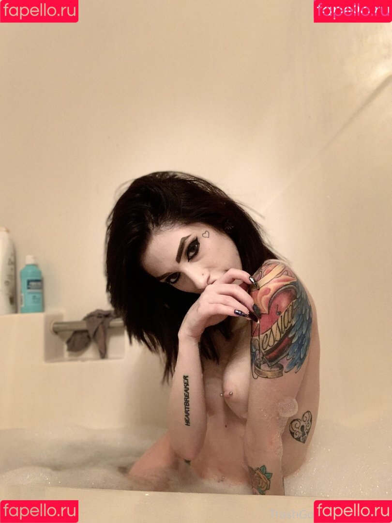 trashgoddess Onlyfans Photo Gallery 