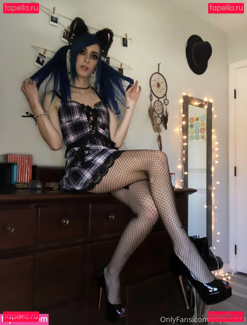 Paper.doll Onlyfans Photo Gallery 