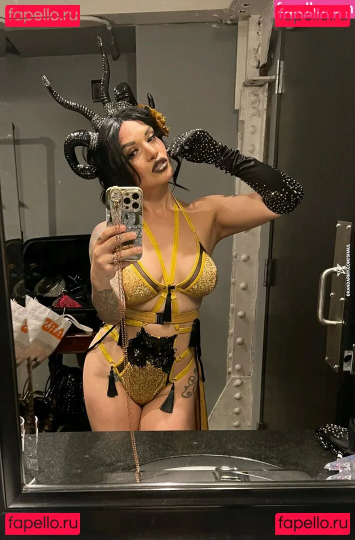 Shaul Guerrero Onlyfans Photo Gallery 