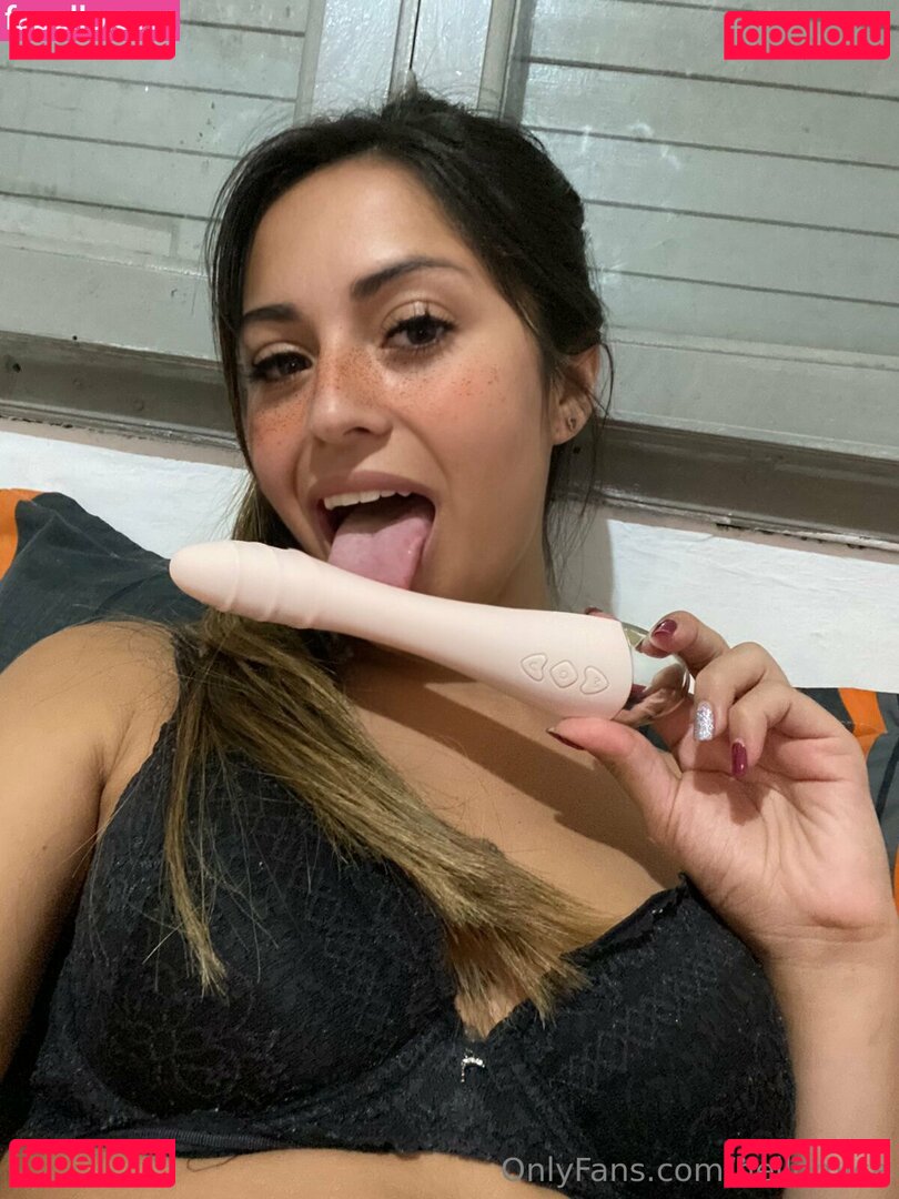 hellomica_ / hellomicca Onlyfans Photo Gallery 