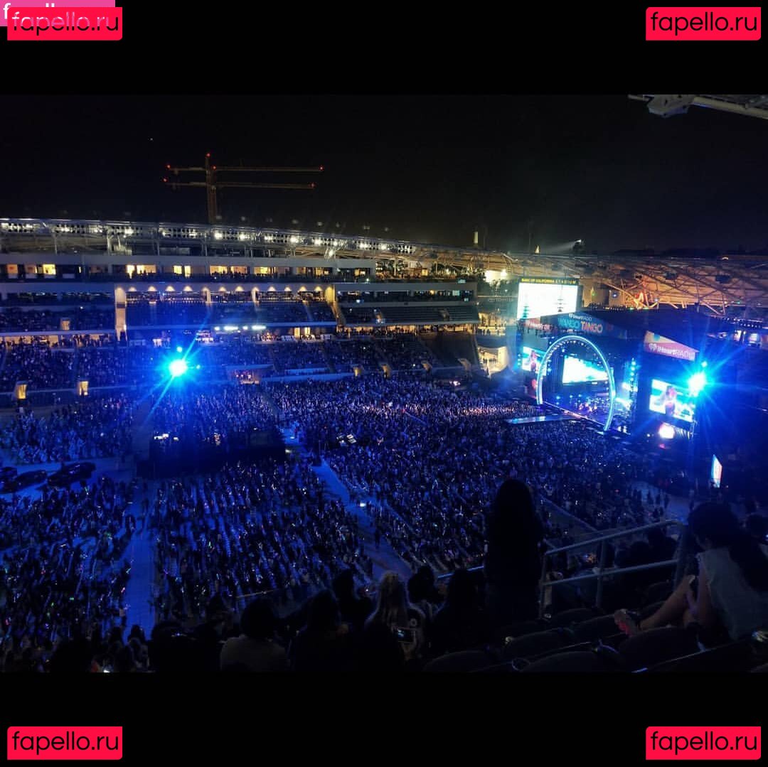 Gothhqueenn / Gothhqueenn_ / magz_kat / queennbett Onlyfans Photo Gallery 