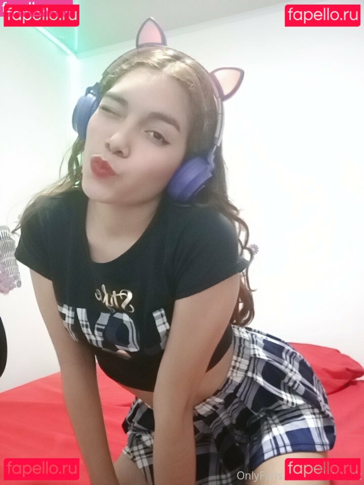 vaioletbrit Onlyfans Photo Gallery 