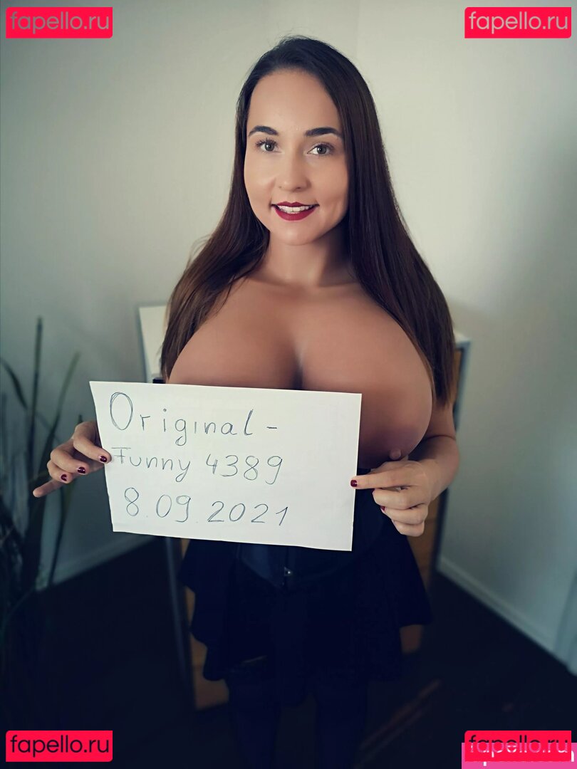 bigdreamgirl / biggaminggirl Onlyfans Photo Gallery 