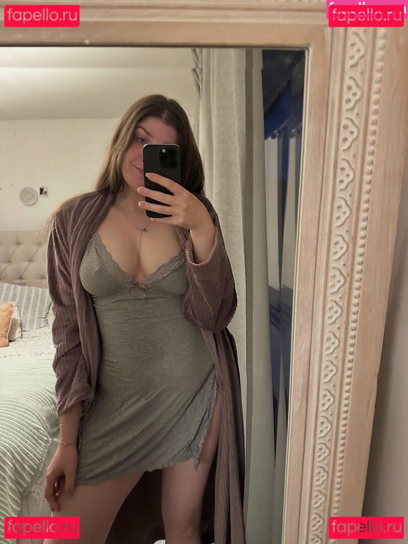 Amy Elle / amyelle / amyellestrange / amyshome Onlyfans Photo Gallery 