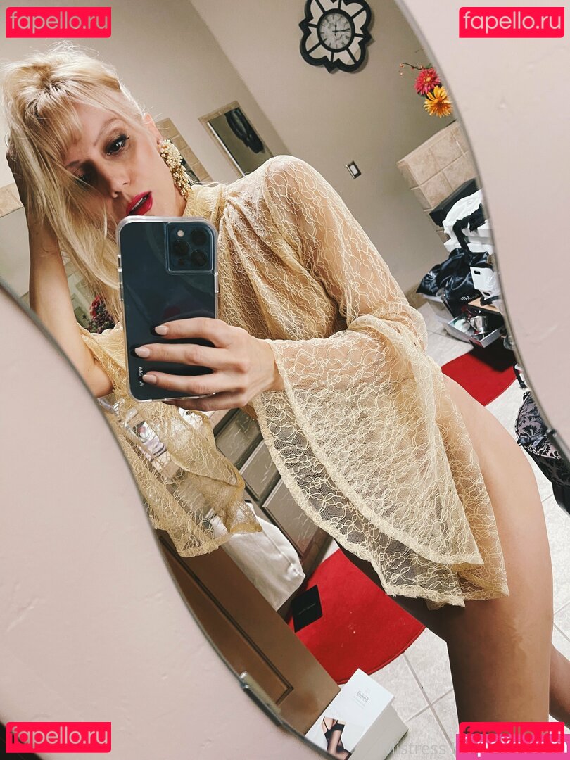 mistresskarin Onlyfans Photo Gallery 