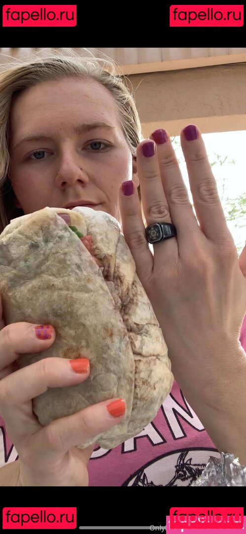 blondeeee / blondefeedee Onlyfans Photo Gallery 