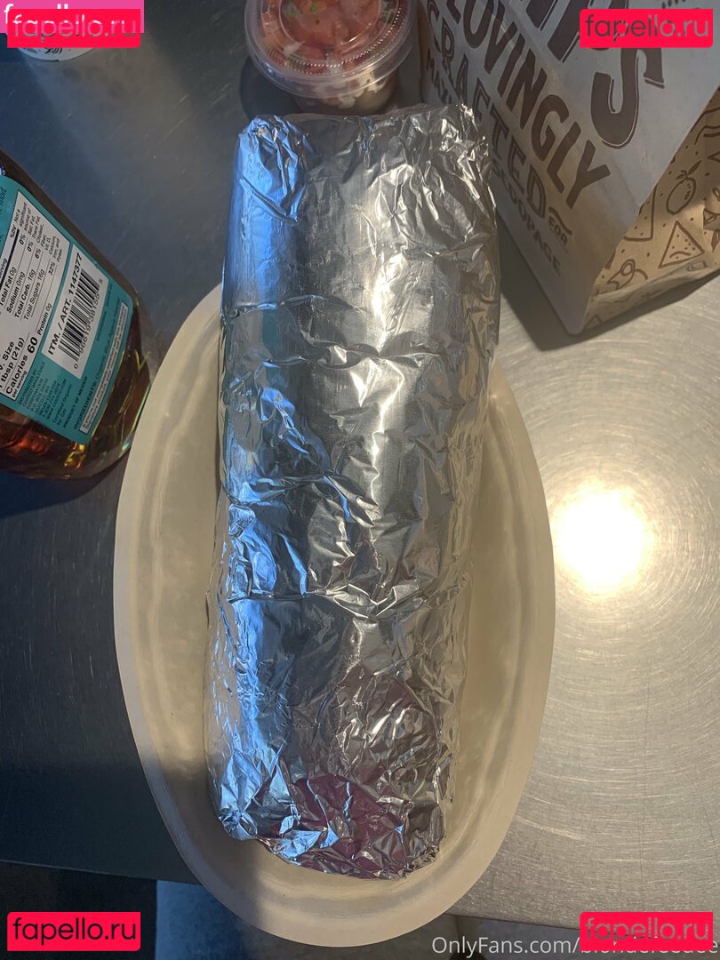 blondeeee / blondefeedee Onlyfans Photo Gallery 