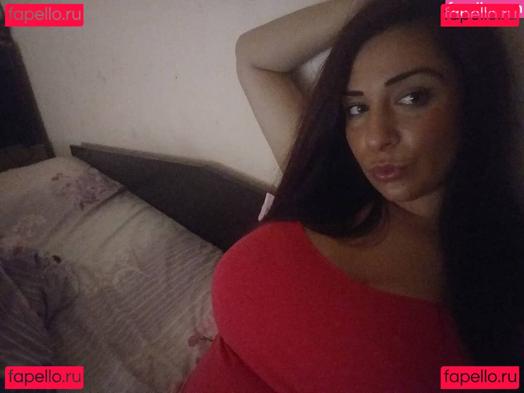 Vladislava A / vladislava_661 Onlyfans Photo Gallery 