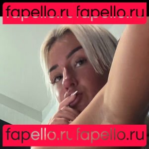 Aimee Leitch / aimeeleitch / petiteblondee Onlyfans Photo Gallery 