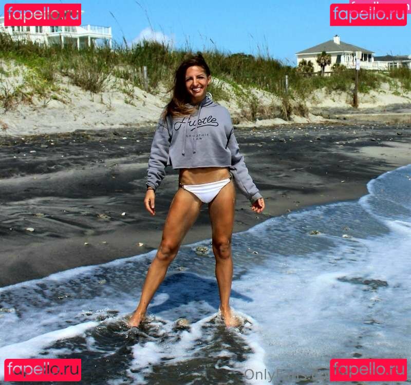 Lcrossmodel / LoraCross / Loracrossmodel / loracr0ss Onlyfans Photo Gallery 