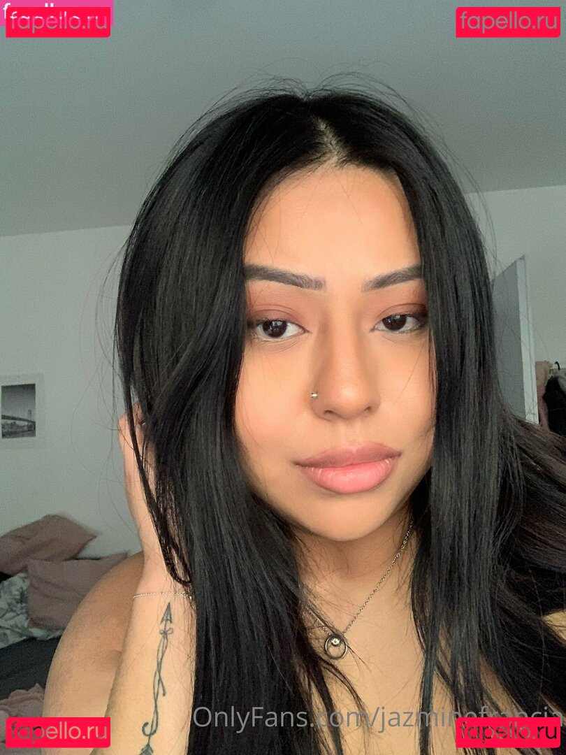 jazminefrancia / ms_purple_27 Onlyfans Photo Gallery 
