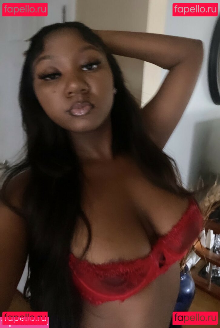 justkaeeee Onlyfans Photo Gallery 