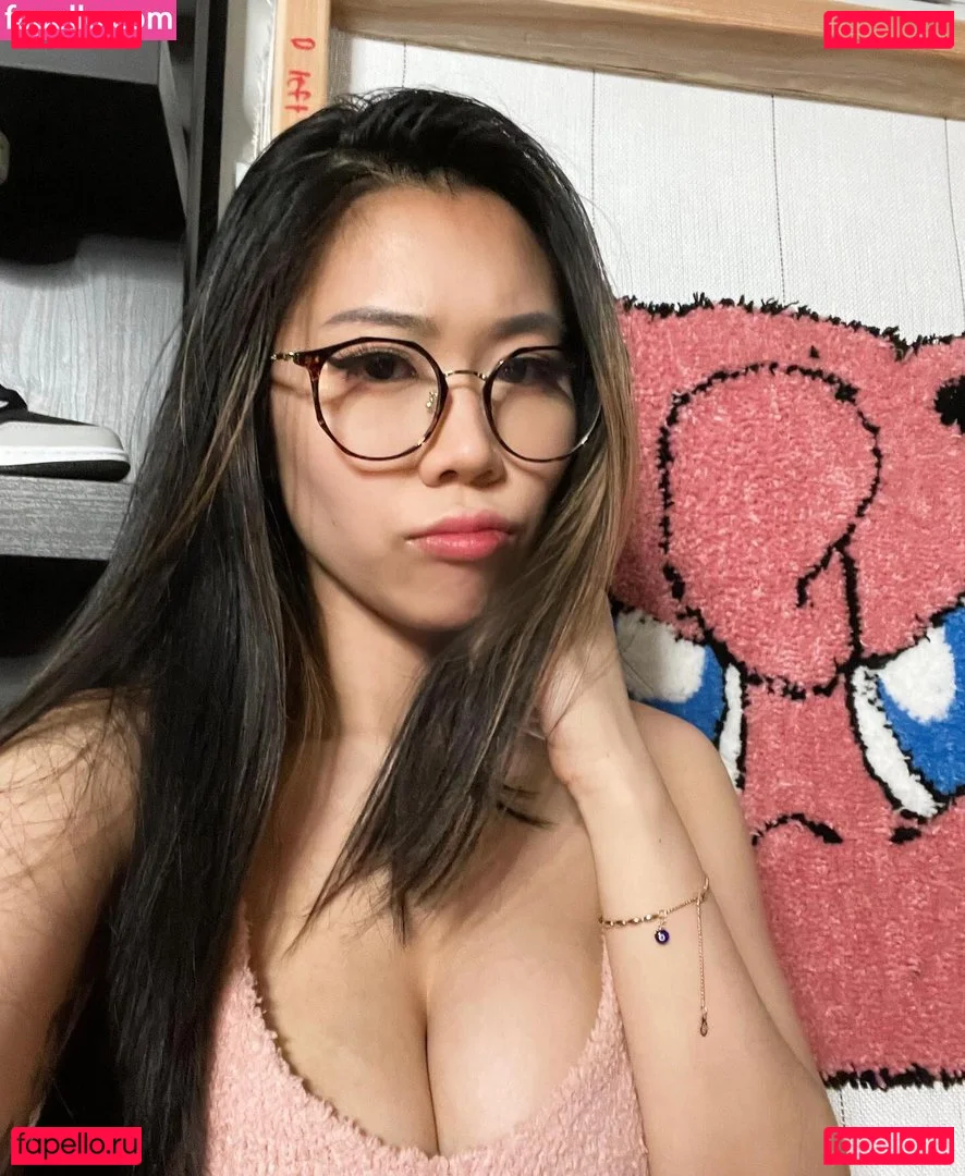 Awkie Onlyfans Photo Gallery 