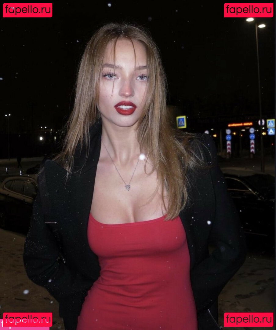 Milena Ioanna / imilenaioanna Onlyfans Photo Gallery 