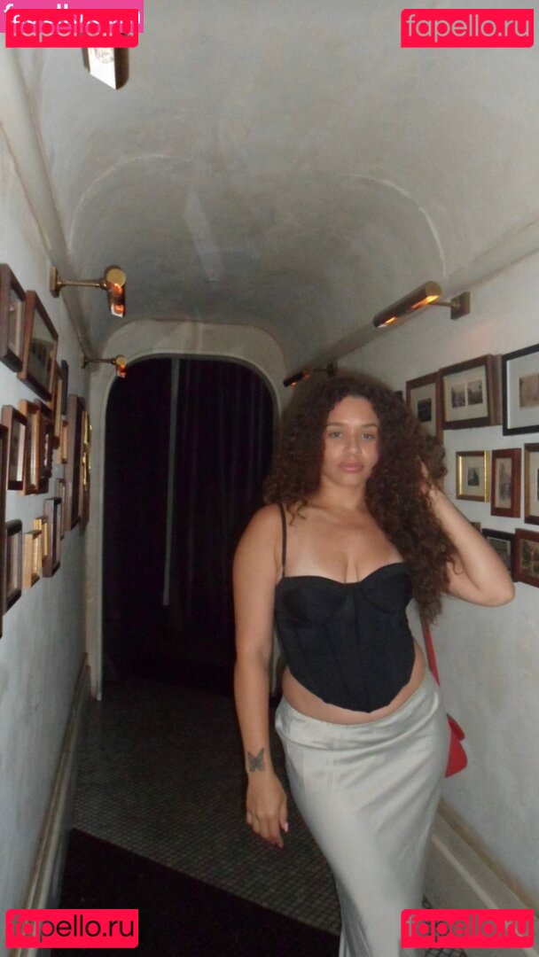 atomic.alexis_ / atomicalexis / modelpo3t / urfavmodelpo3t Onlyfans Photo Gallery 