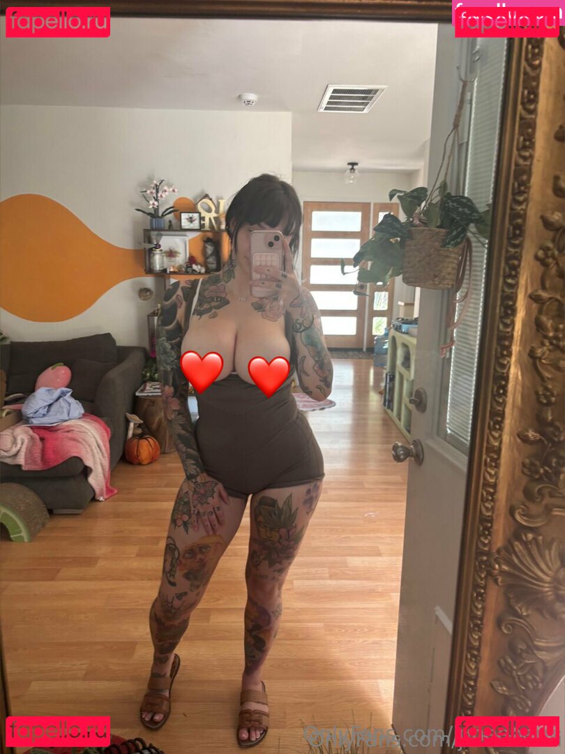 Juneeberri Onlyfans Photo Gallery 