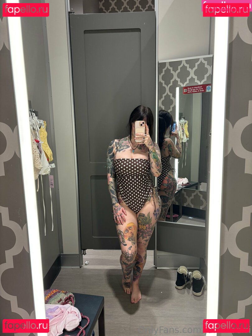 Juneeberri Onlyfans Photo Gallery 