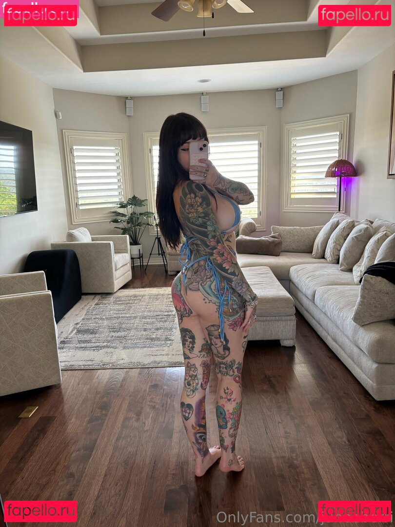 Juneeberri Onlyfans Photo Gallery 