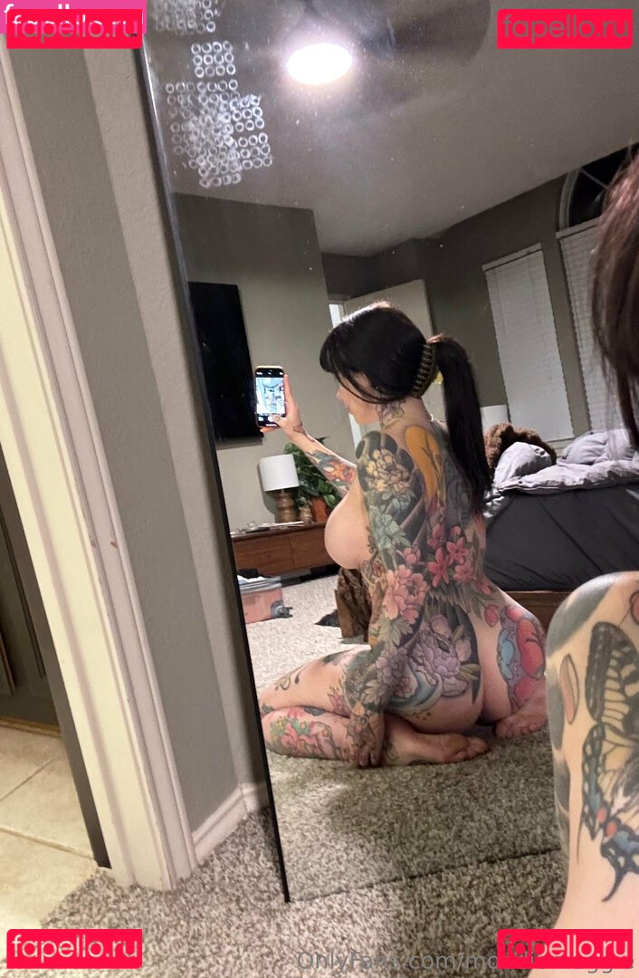 Juneeberri Onlyfans Photo Gallery 