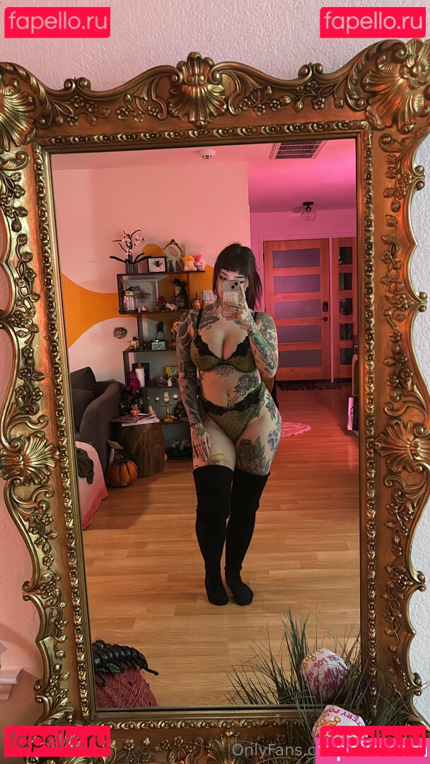 Juneeberri Onlyfans Photo Gallery 