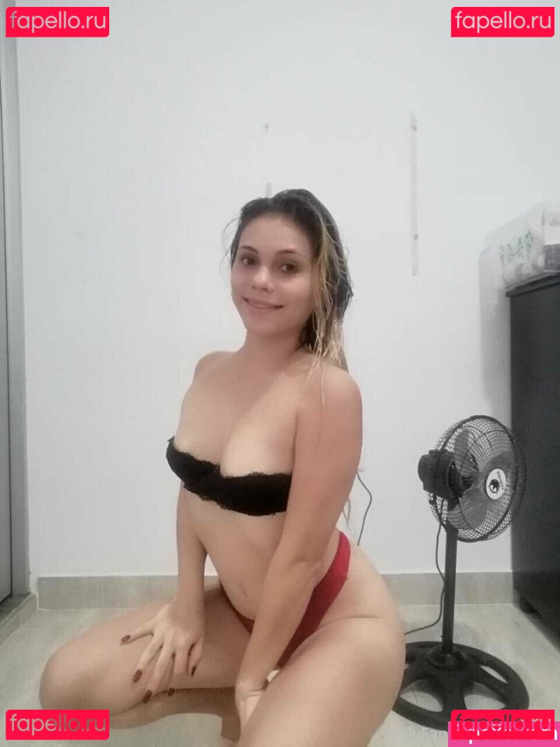 roxdiaz Onlyfans Photo Gallery 