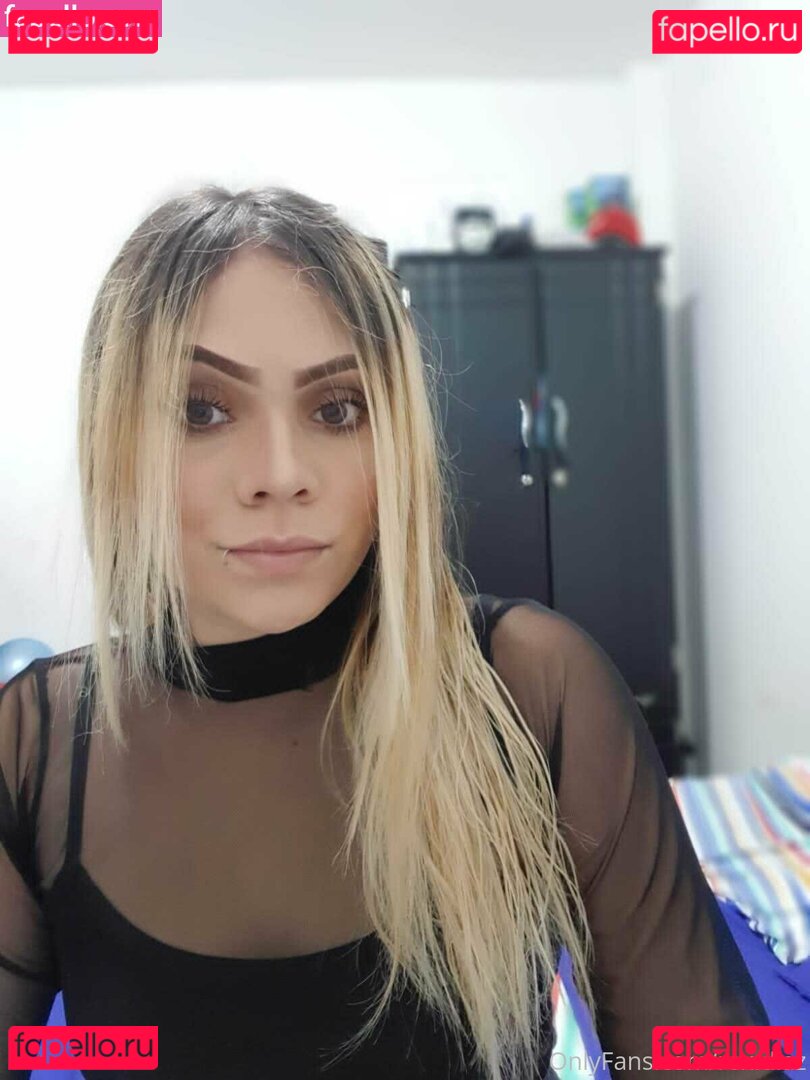 roxdiaz Onlyfans Photo Gallery 