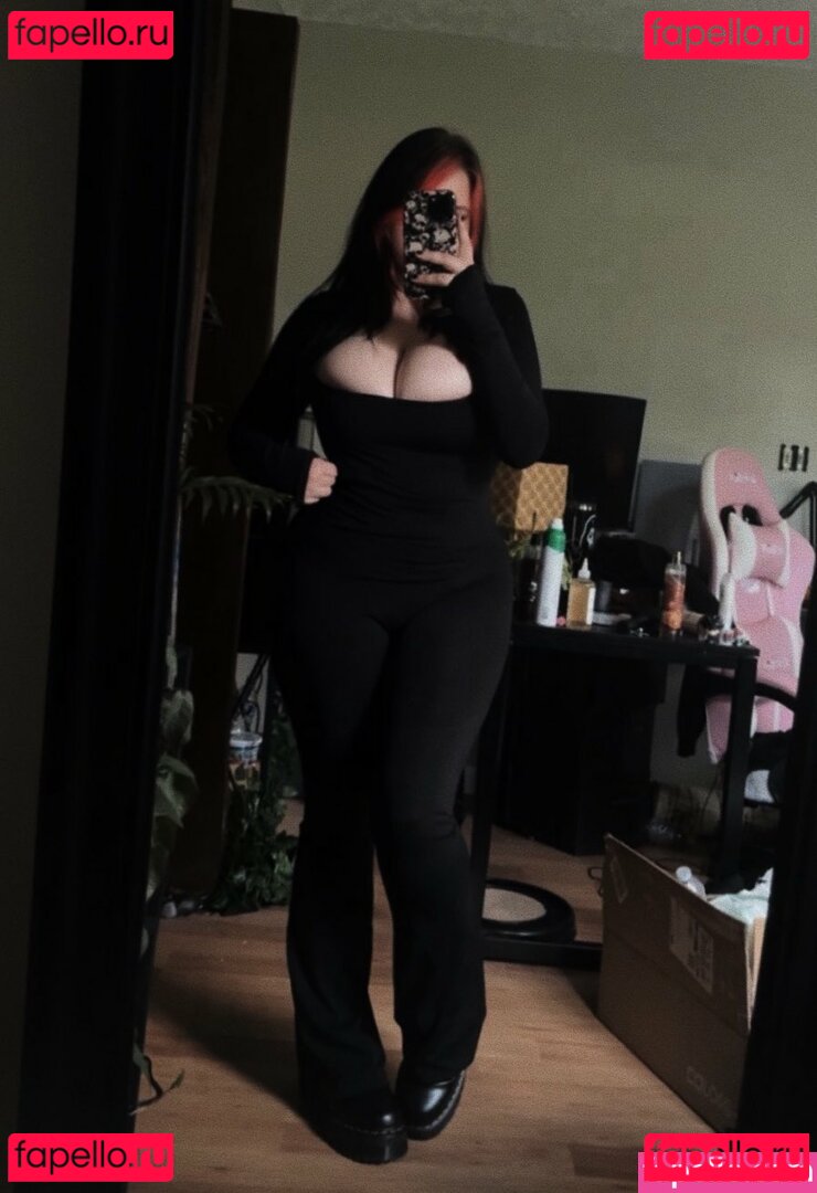 Gfaceluvr / Nicole / Octoberluvr Onlyfans Photo Gallery 