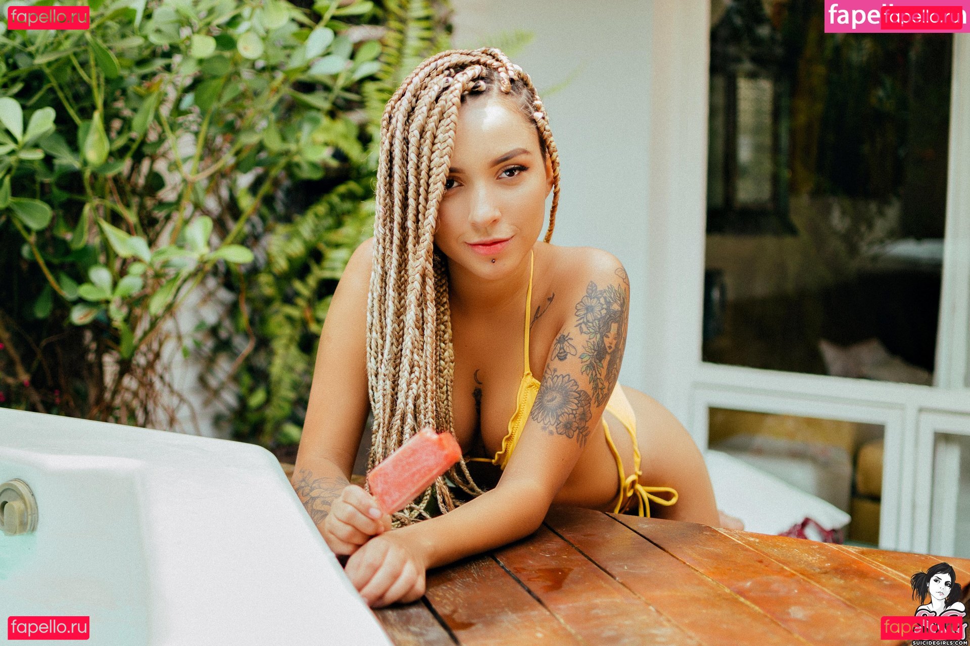 SG Natth / sg.natth / sgnathsuni Onlyfans Photo Gallery 