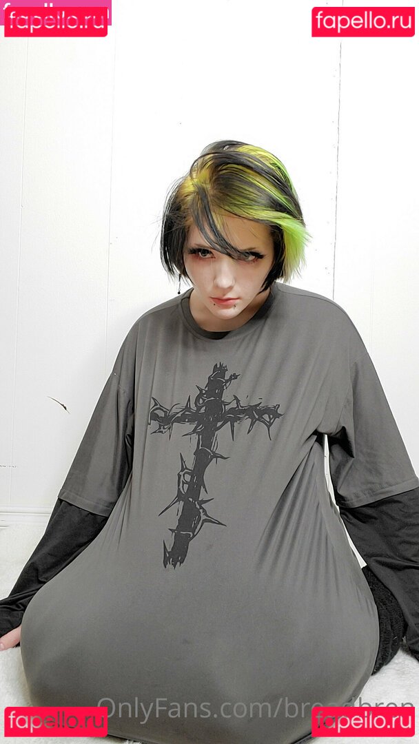 nekobread Onlyfans Photo Gallery 