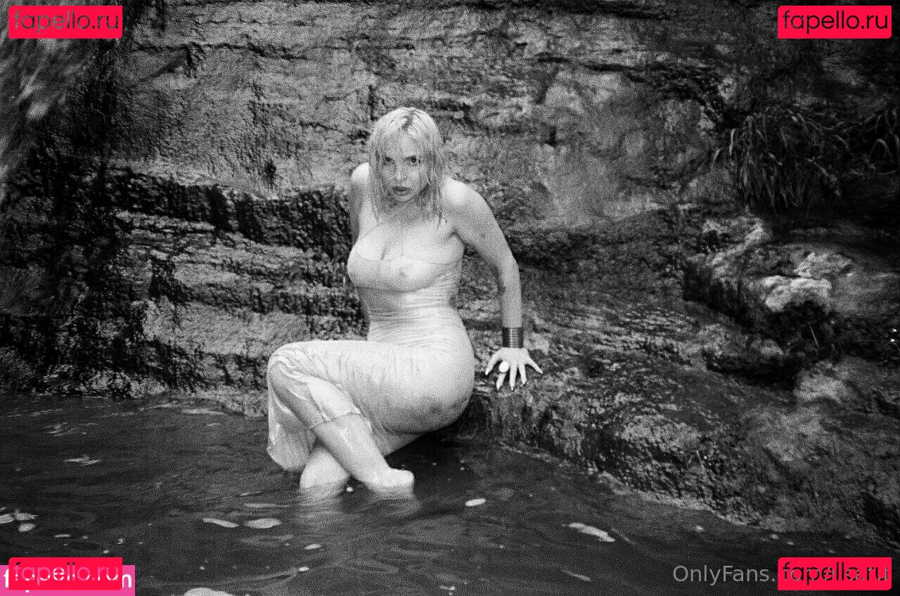 LisaASMR2 / elsasmr / lisaasmr / lisatit Onlyfans Photo Gallery 