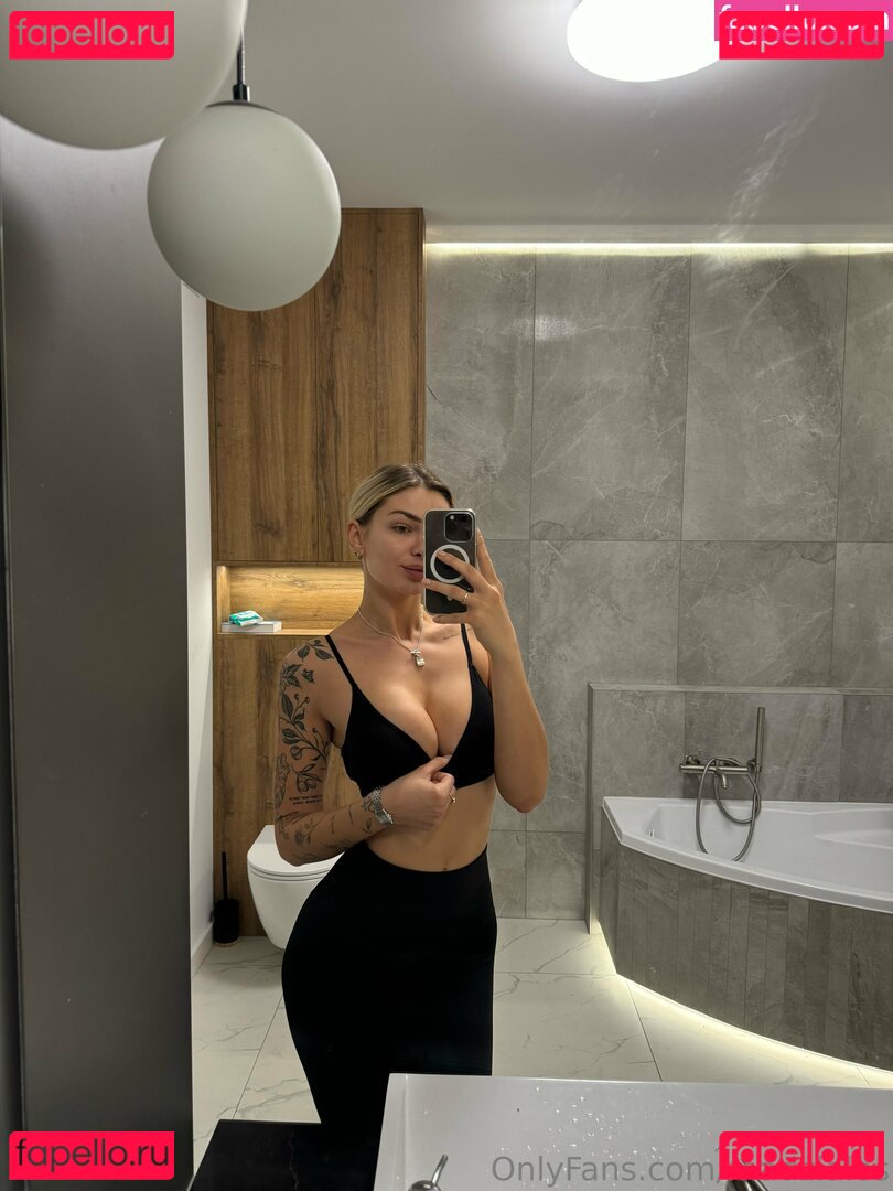 madzialos Onlyfans Photo Gallery 