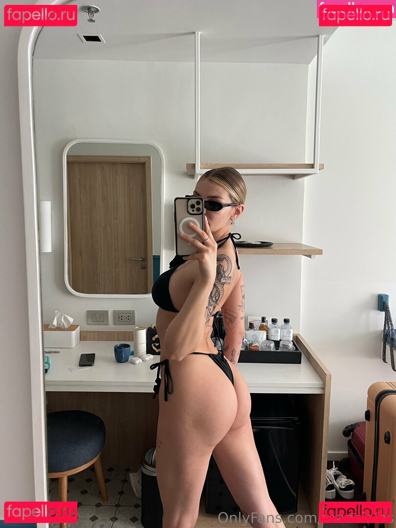 madzialos Onlyfans Photo Gallery 