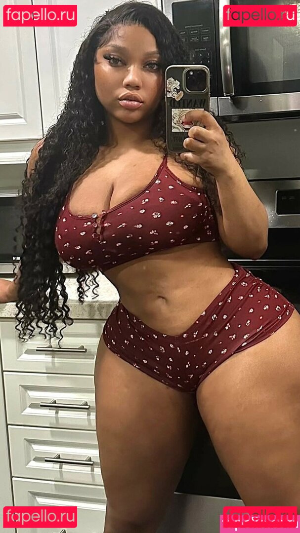 selfiegodt / waistlikebarbie Onlyfans Photo Gallery 