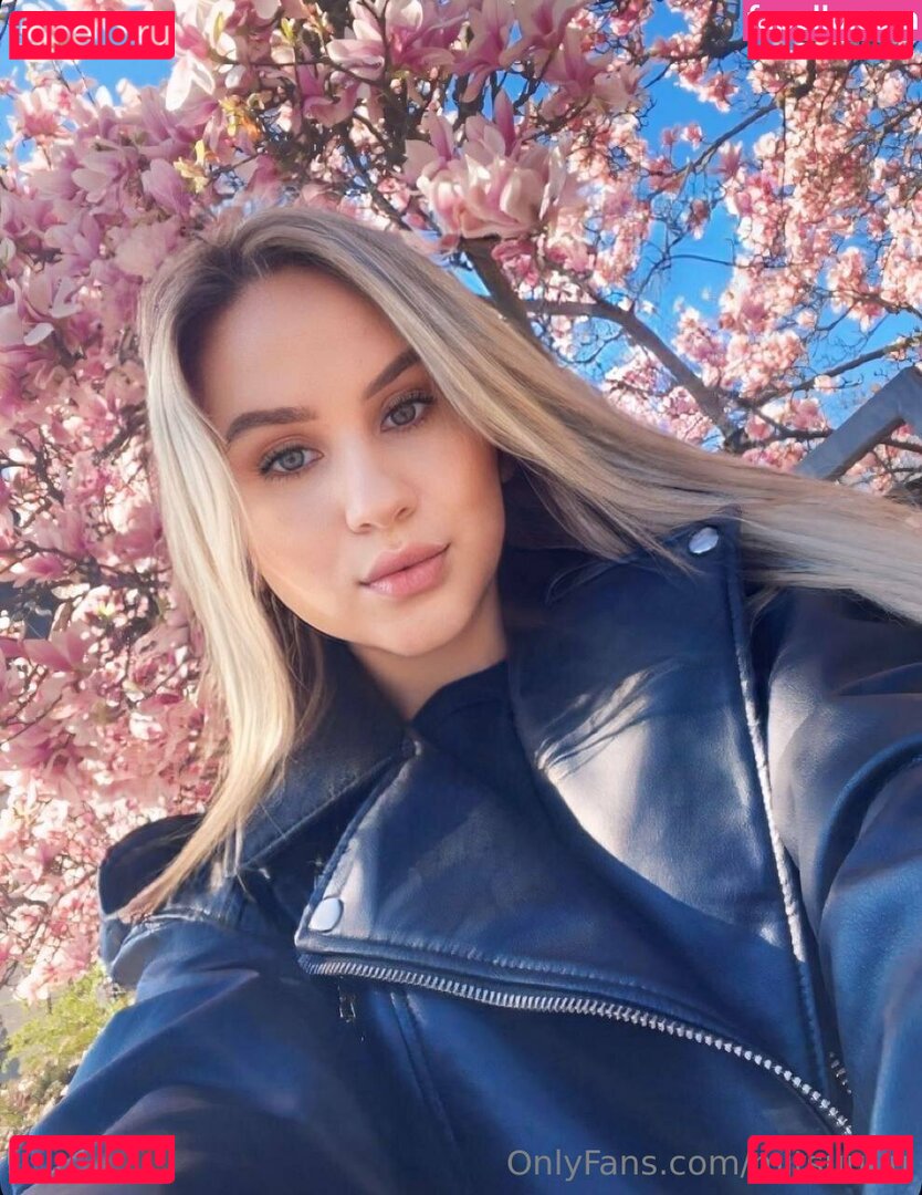 mitsuuuu Onlyfans Photo Gallery 