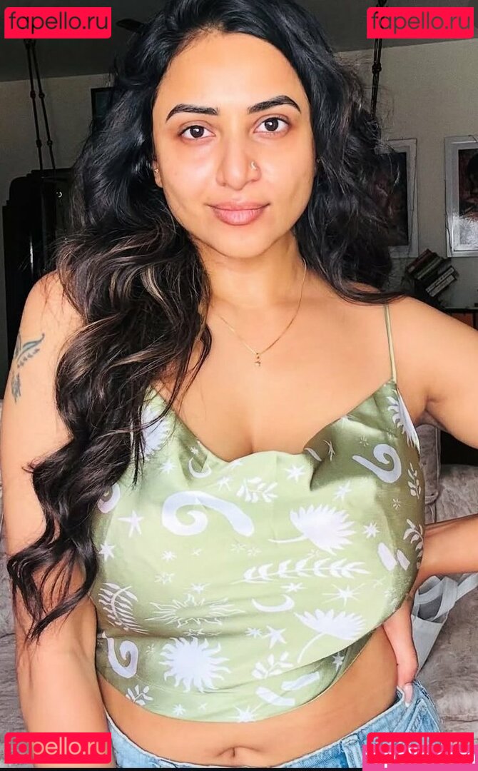 Janani Ashokkumar Onlyfans Photo Gallery 