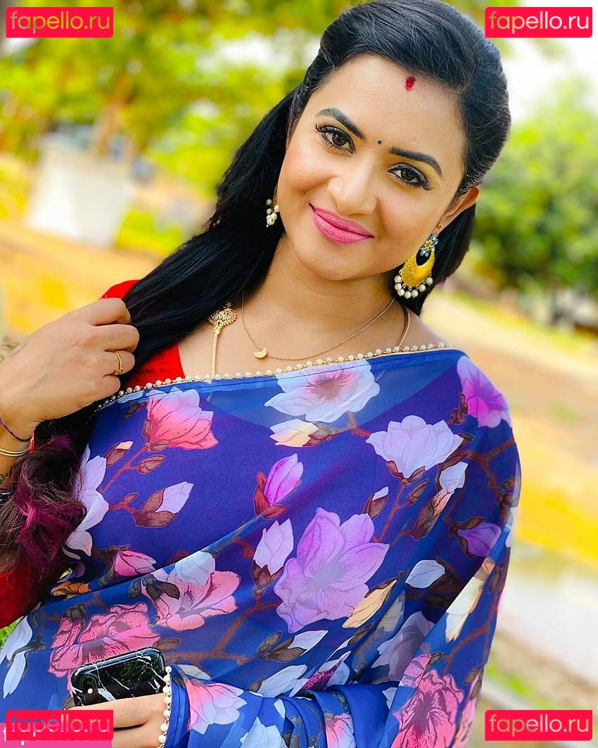 Janani Ashokkumar Onlyfans Photo Gallery 