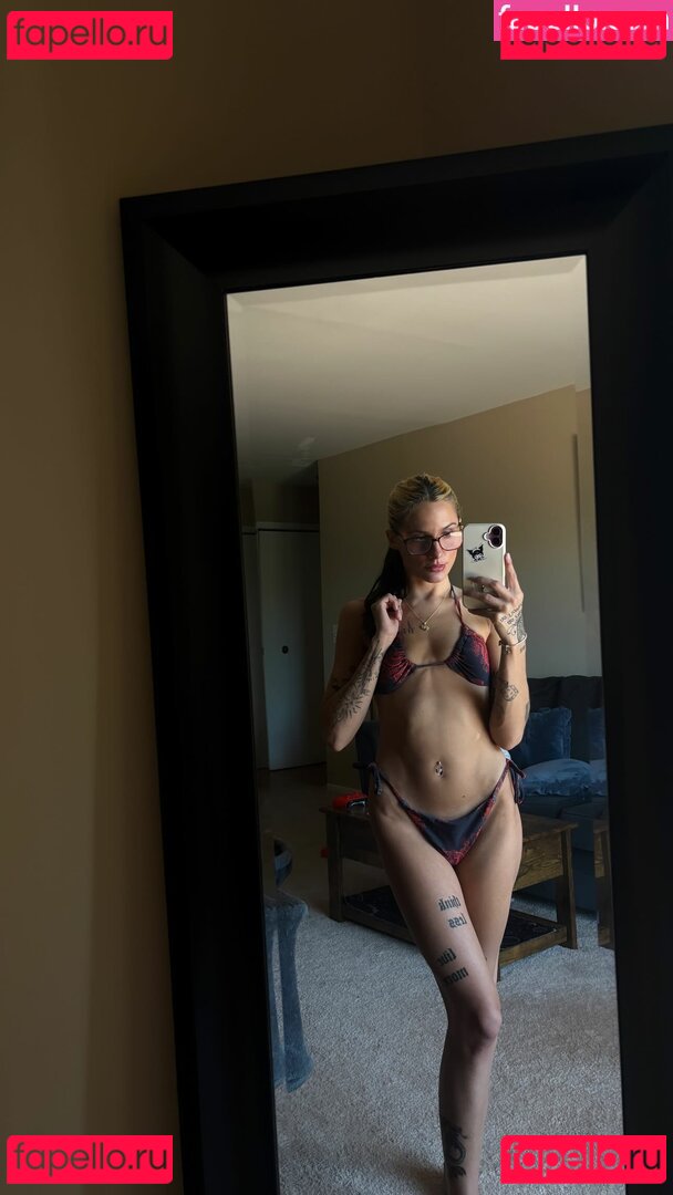 tinyteaserrtt / treena_berry_ Onlyfans Photo Gallery 