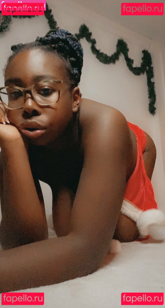 freebigtits6999 / hippychick7609 Onlyfans Photo Gallery 