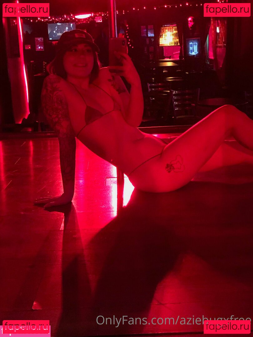 aziebugxfree / forbiddenx3 Onlyfans Photo Gallery 