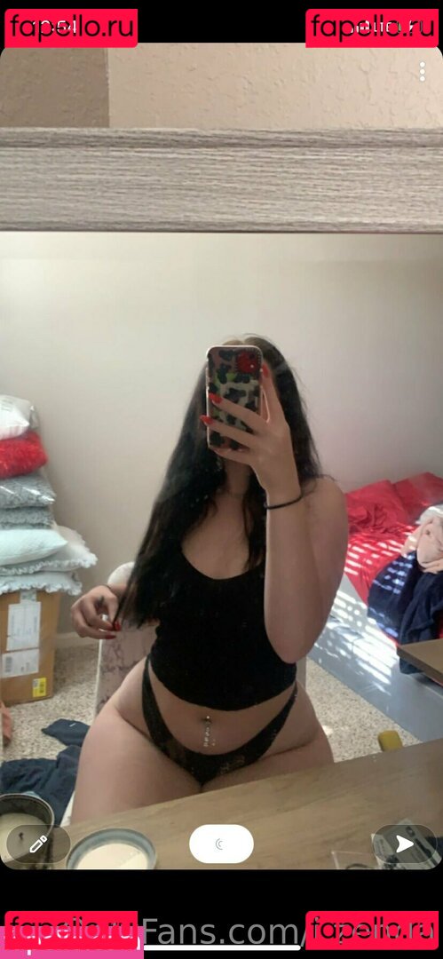 i.zenda Onlyfans Photo Gallery 